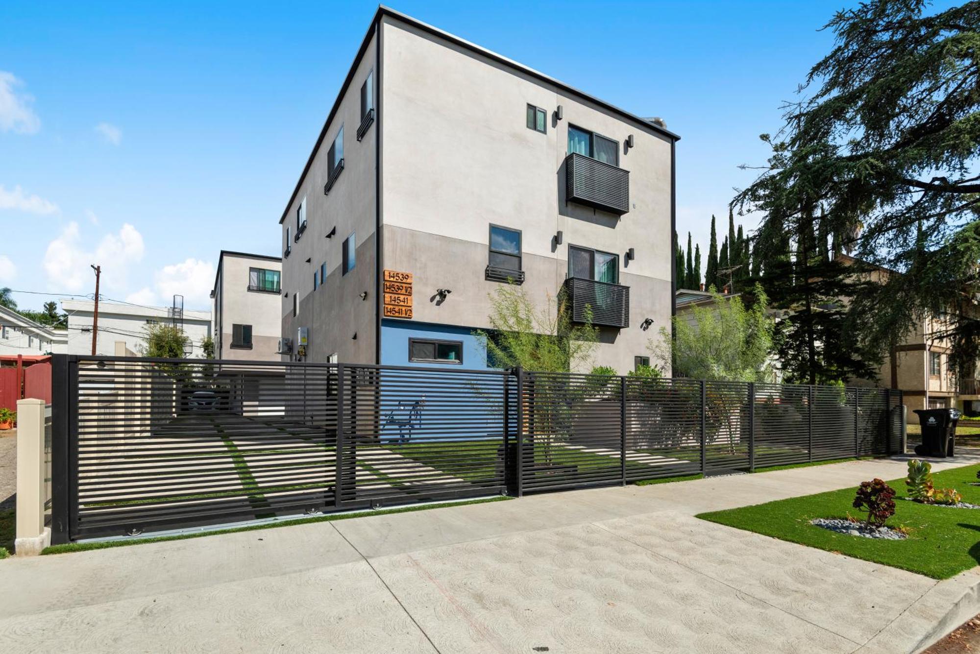 Luxurious Townhome W/3 Master Suites Gated Parking Los Angeles Kültér fotó
